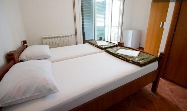 Apartments & Rooms M Petrovac na moru Zimmer foto